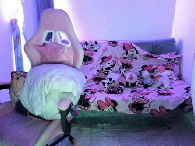 Jeniferbody webcam