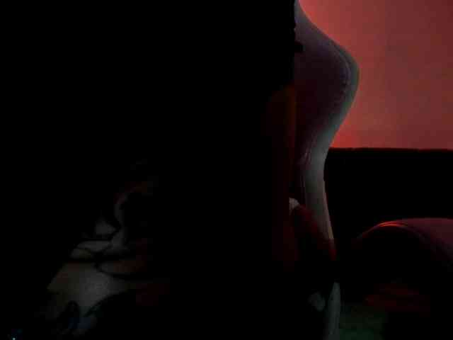 Jeniferbody webcam
