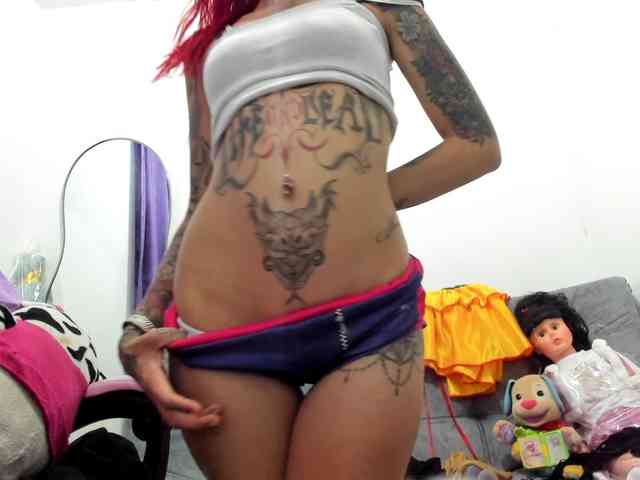 Jeniferbody webcam