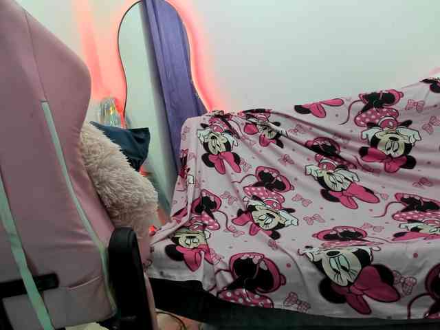 Jeniferbody webcam