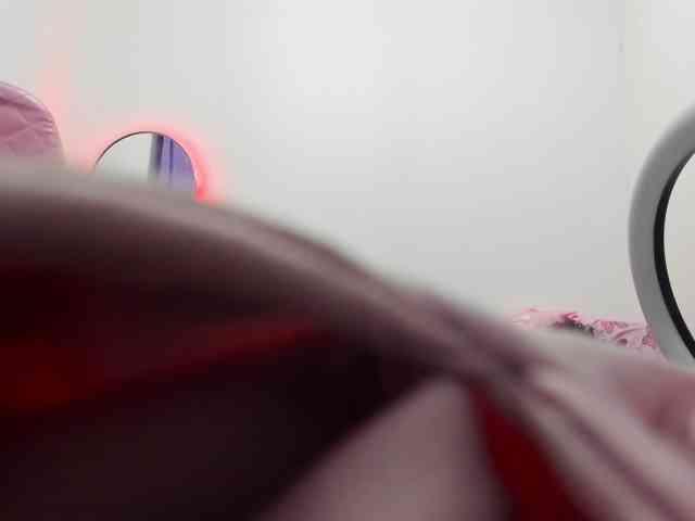 Jeniferbody webcam