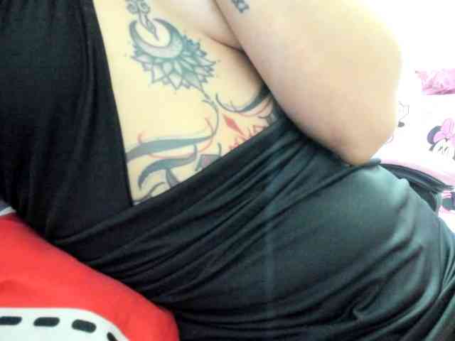 Jeniferbody000 Live Webcam on BongaCams