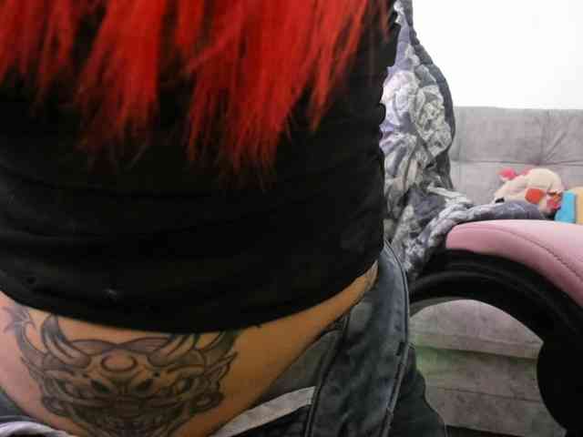 Jeniferbody webcam