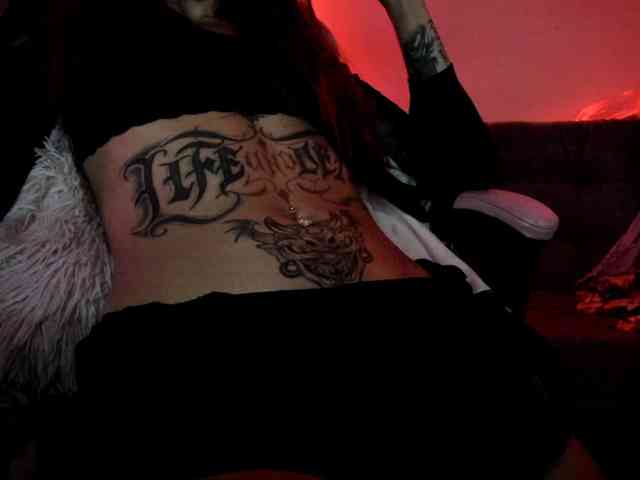 Jeniferbody webcam