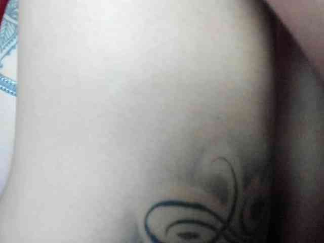 Jeniferbody webcam
