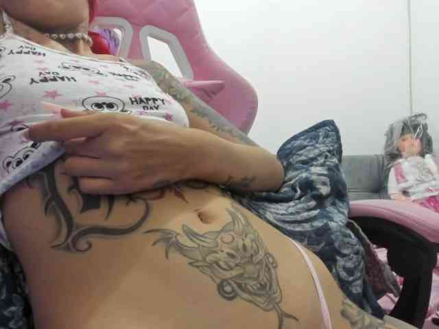 Jeniferbody webcam