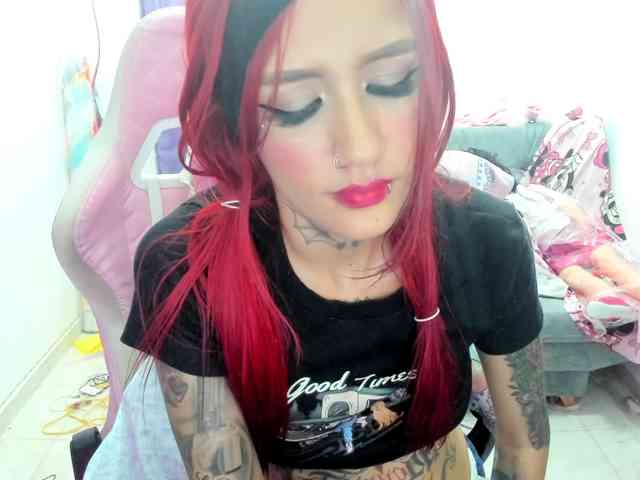 Jeniferbody webcam