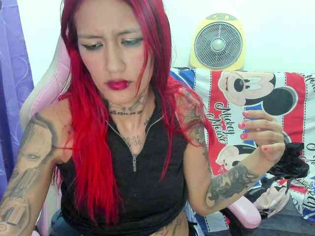 Jeniferbody webcam