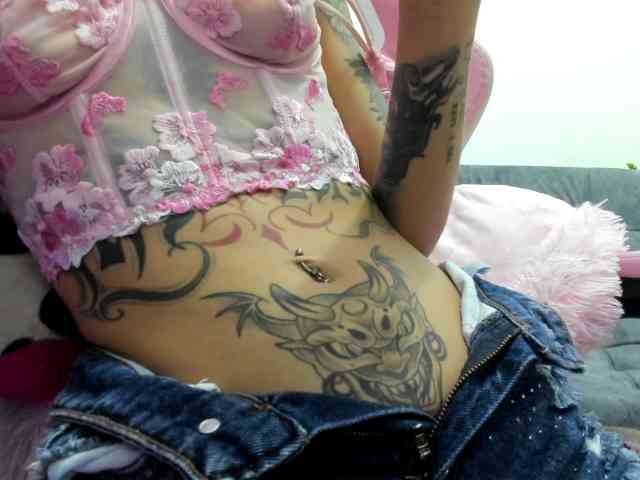 Jeniferbody webcam