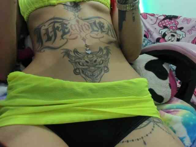 Jeniferbody webcam