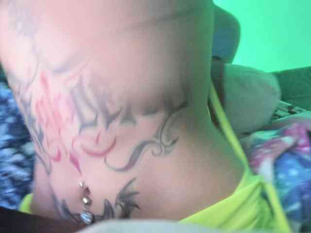 Jeniferbody webcam
