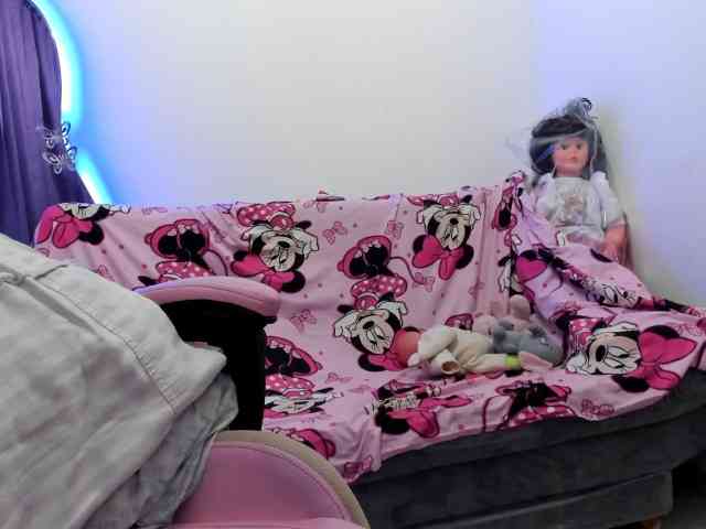 Jeniferbody webcam