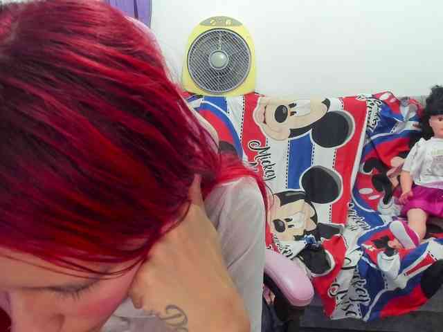 Jeniferbody webcam