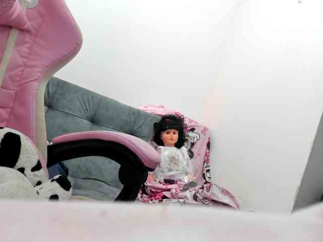 Jeniferbody webcam