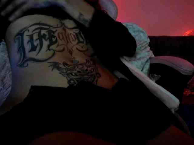 Jeniferbody webcam