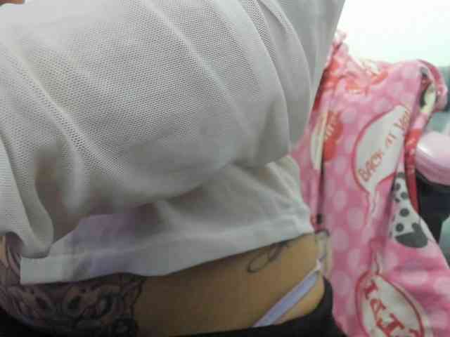 Jeniferbody webcam