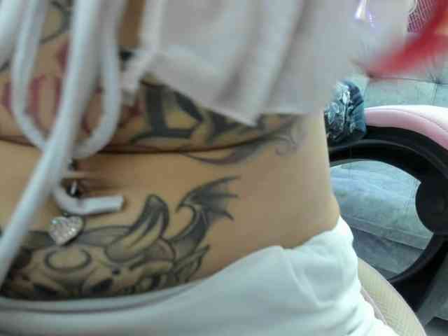 Jeniferbody webcam