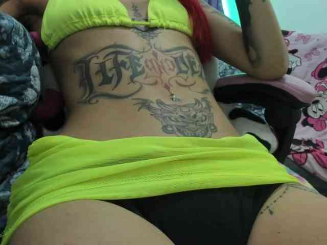 Jeniferbody webcam