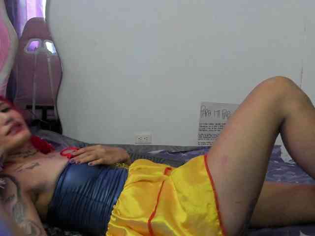 Jeniferbody webcam