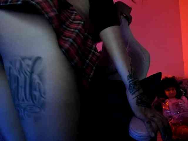Jeniferbody webcam