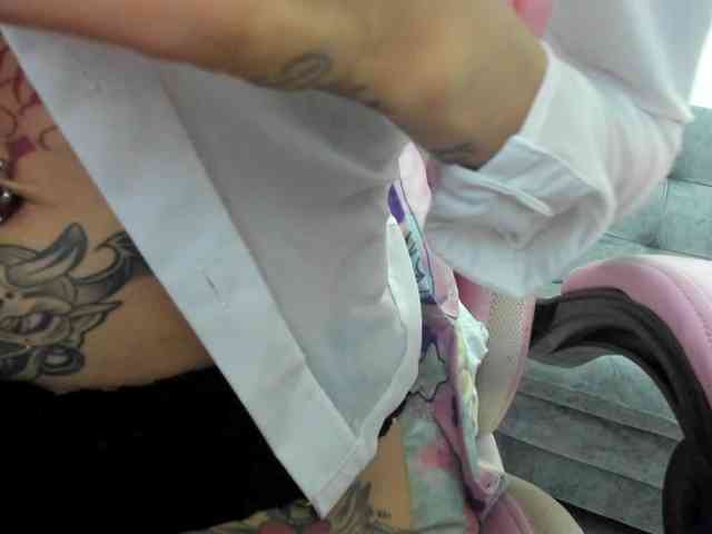Jeniferbody webcam