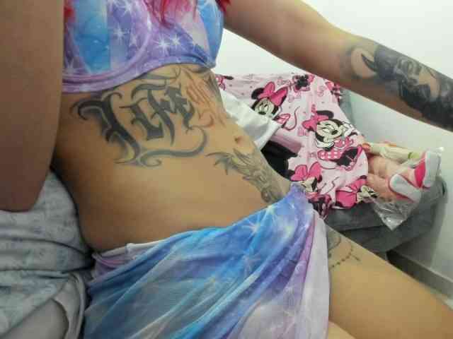 Jeniferbody webcam