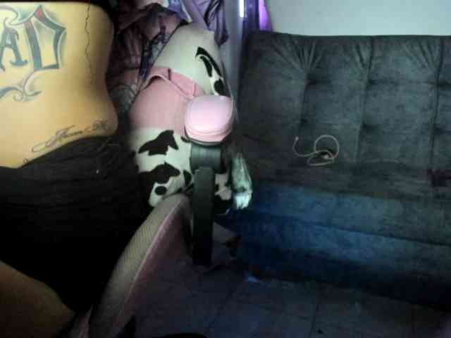Jeniferbody webcam