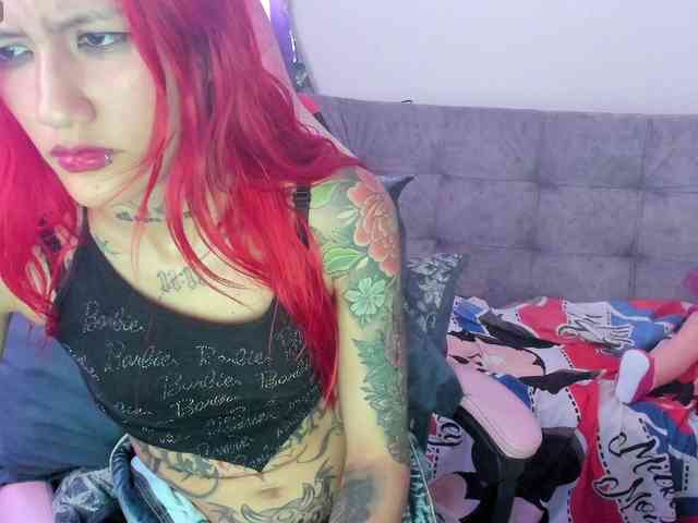 Jeniferbody webcam