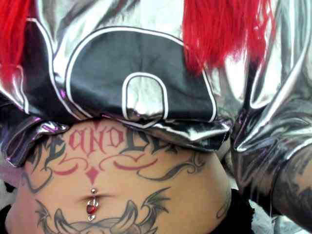 Jeniferbody webcam