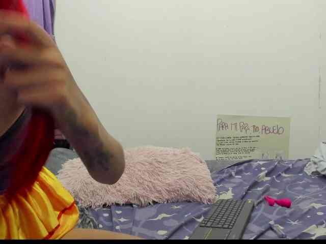 Jeniferbody webcam