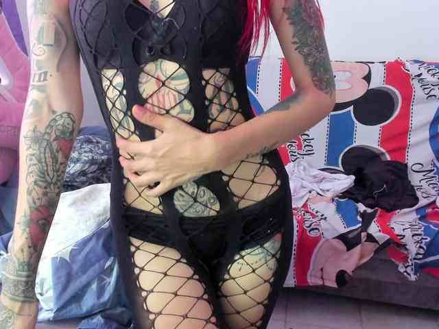 Jeniferbody webcam