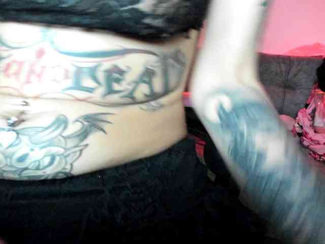 Jeniferbody webcam