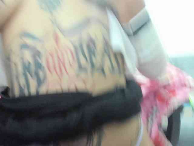 Jeniferbody webcam