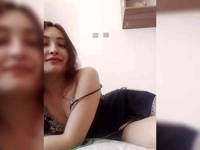 AlisaXCristal webcam