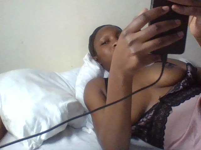 Dina-Nina live cam on BongaCams