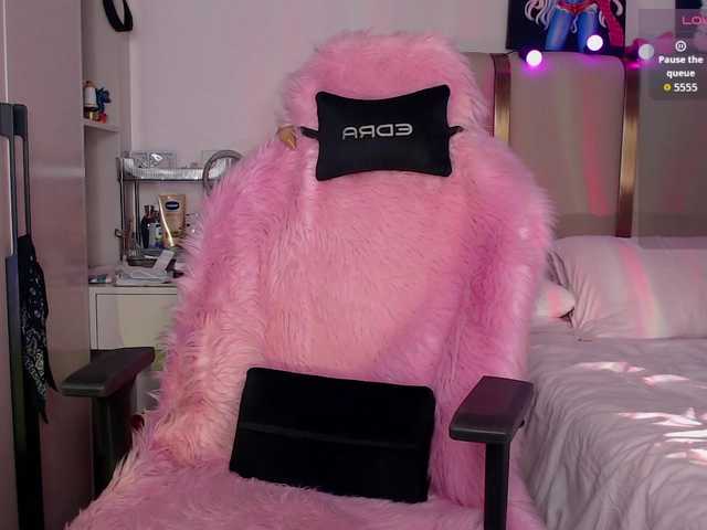 Icerebel live webcam show