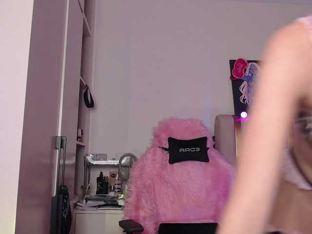 Icerebel live webcam show