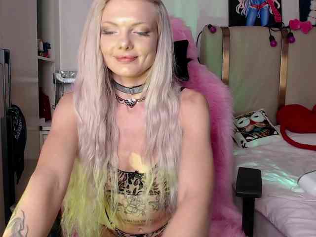 Icerebel webcam