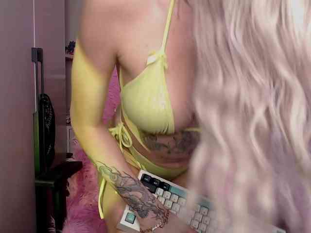 Icerebel Live Webcam on BongaCams