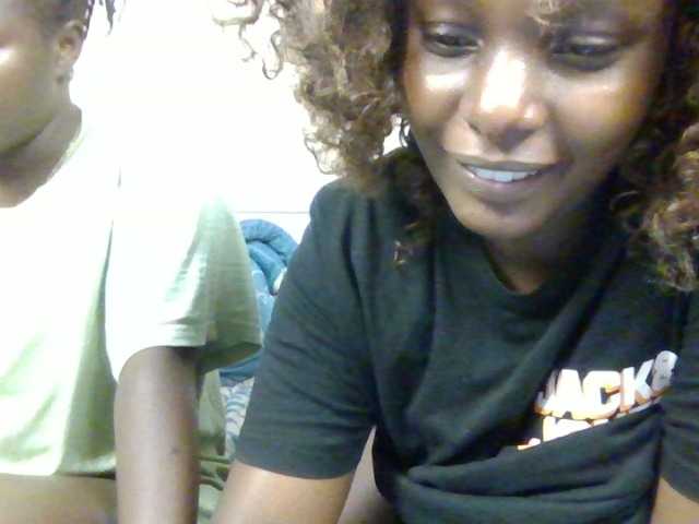 ChanelChina's BongaCams show and profile