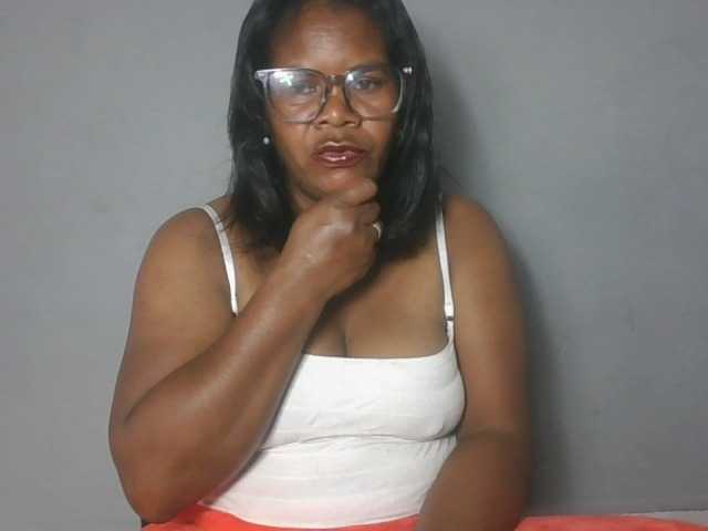 Hasley, live now on BongaCams