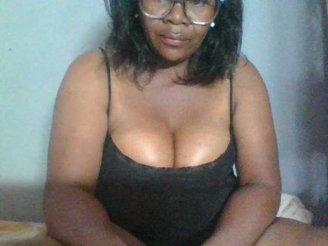 Hasley live cam on BongaCams