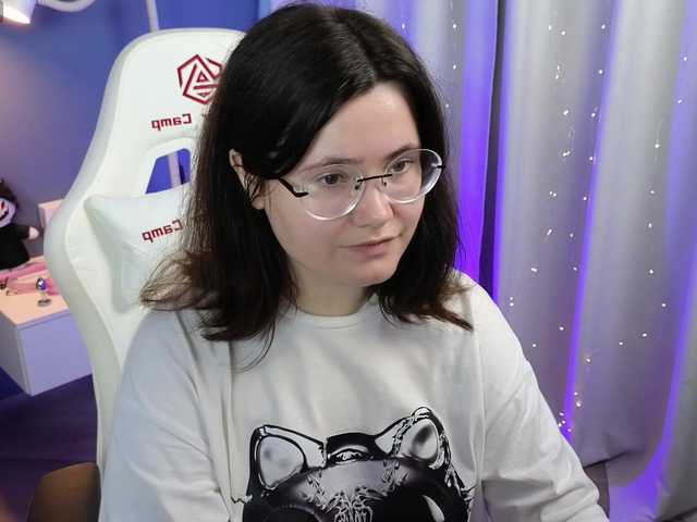 Alicezen live webcam show