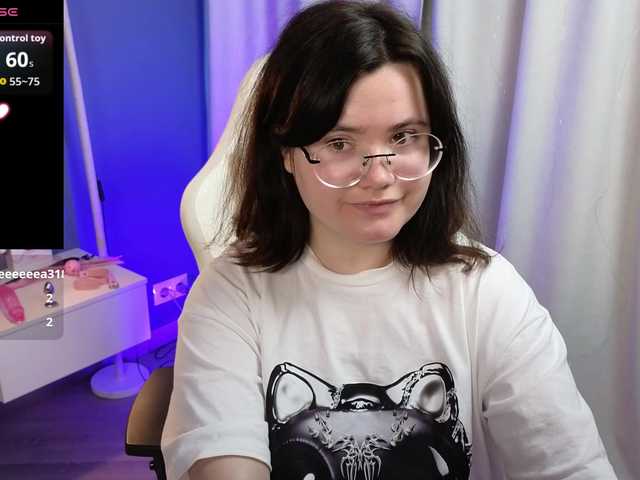 Alicezen live cam on BongaCams