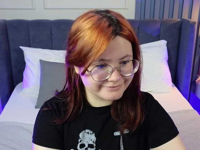 Alicezen live cam on BongaCams