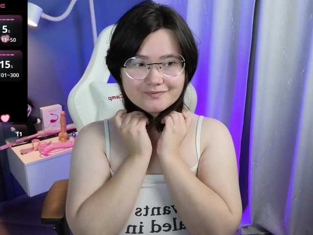 Alicezen live cam on BongaCams