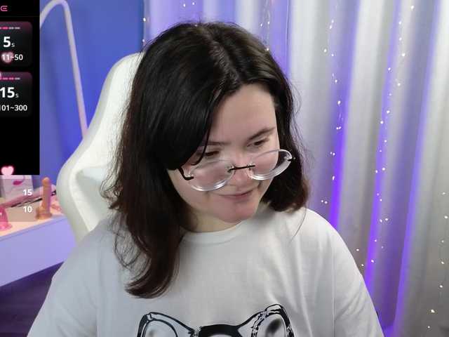 Alicezen live cam on BongaCams