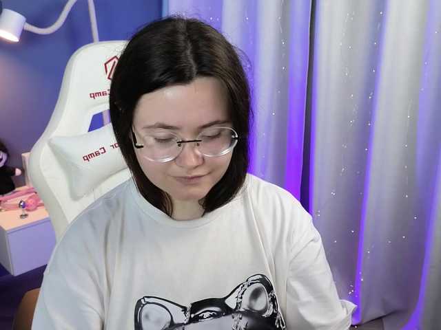 Alicezen live webcam show