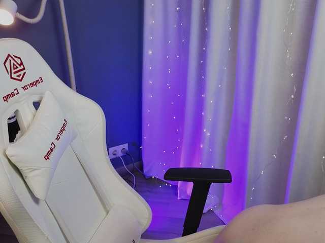 Alicezen live cam on BongaCams