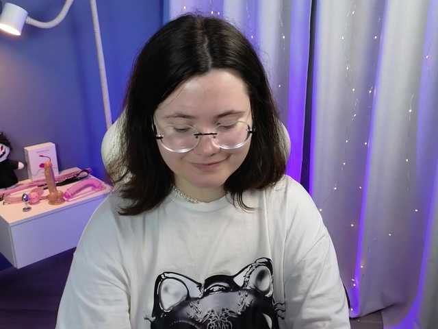 Alicezen live webcam show